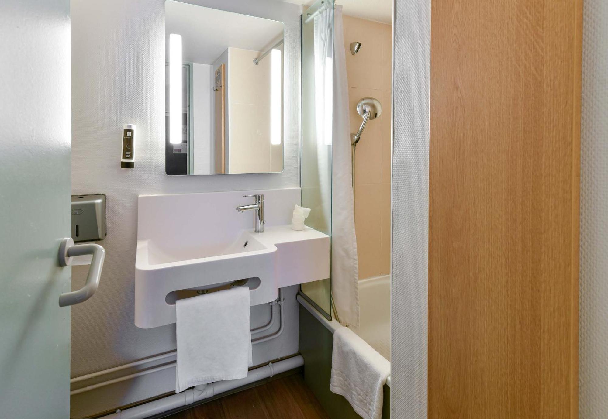 B&B Hotel Toulouse Cite De L'Espace Mouchotte Εξωτερικό φωτογραφία