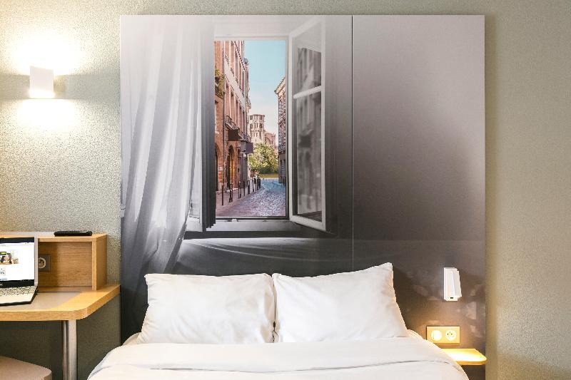 B&B Hotel Toulouse Cite De L'Espace Mouchotte Εξωτερικό φωτογραφία